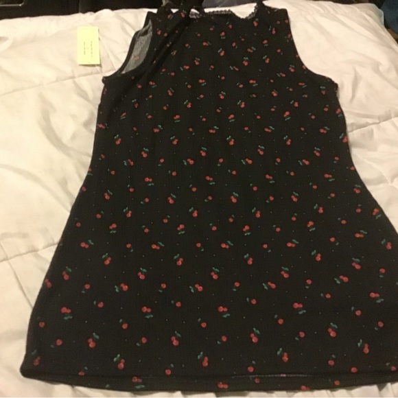 Lovely Bubbly 2X plus size black cherry tank top with scrunchie NWT - Picture 3 of 9